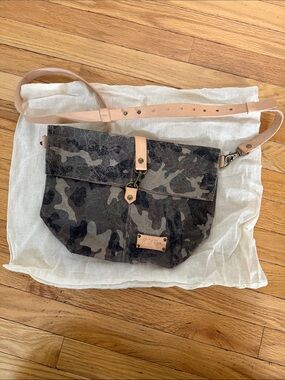 New !! Joji & Co camouflage bag . Rare
